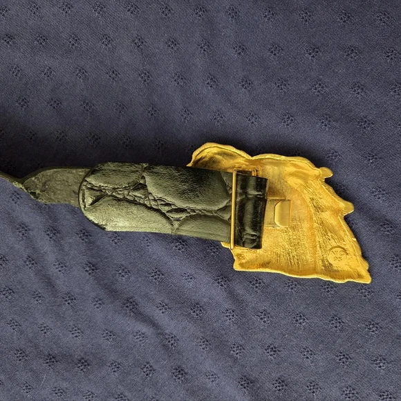 Gold Horse Belt Buckle - Picture 4 of 8